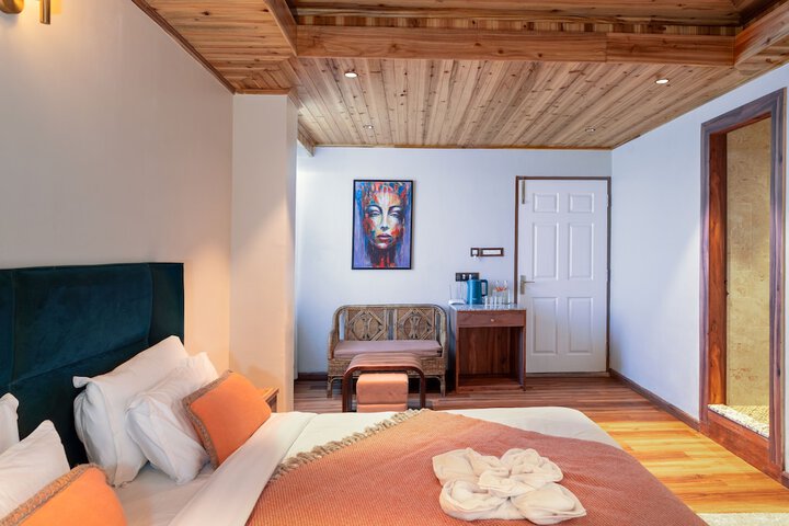 Room 42 of 57