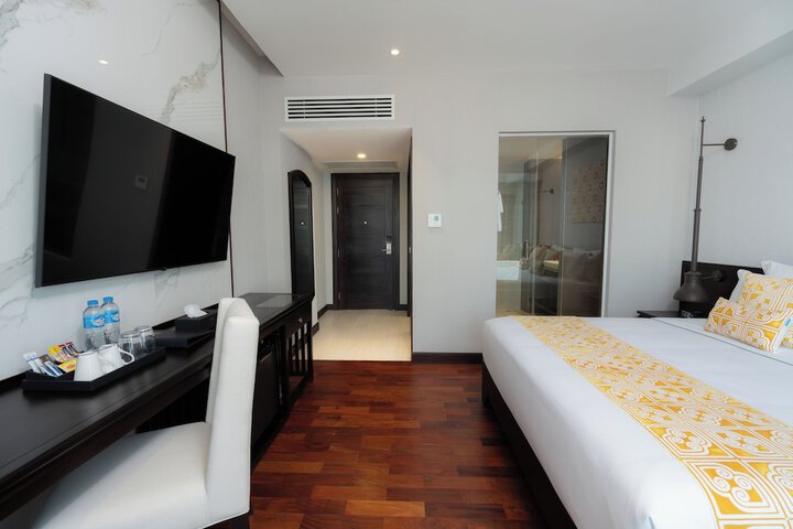 Room 32 of 125