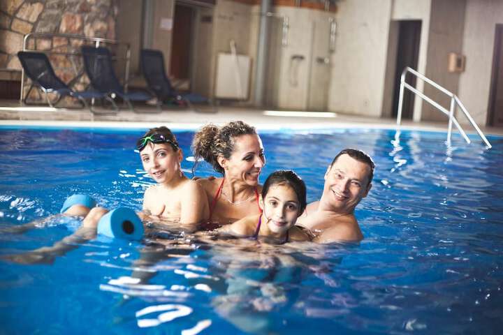 Pool Hotel