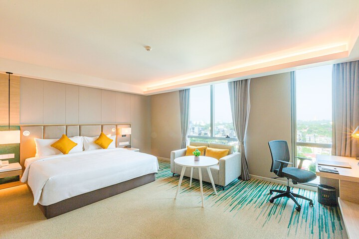 Room 15 of 50