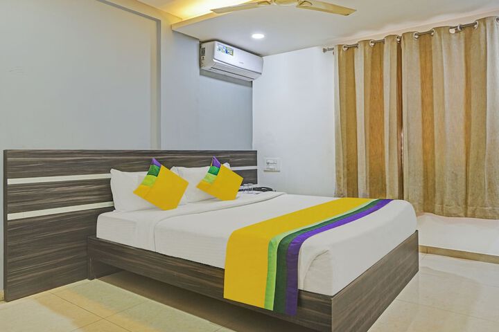 Room 14 of 25