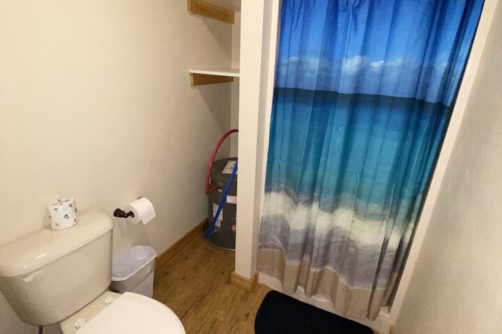 Room 34 of 46