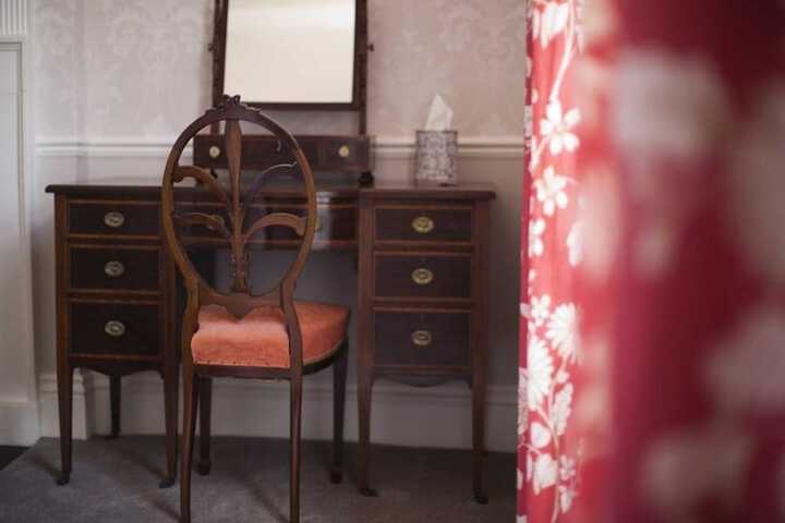 Room 5 of 20