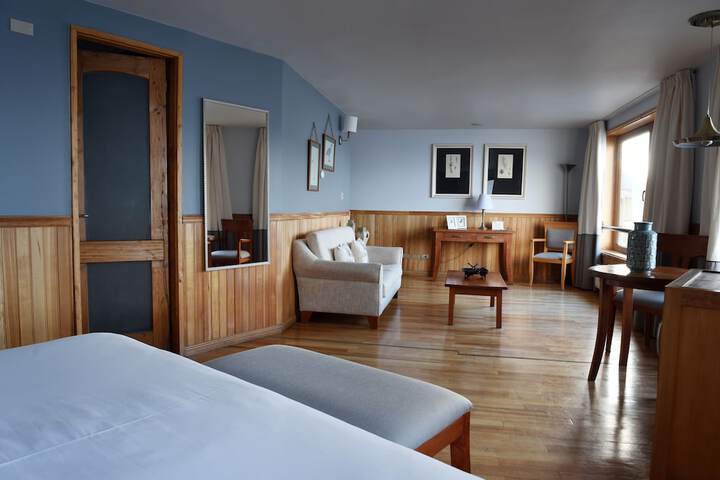 Room 9 of 56
