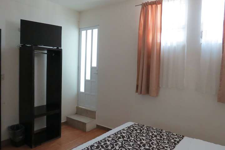 Room 11 of 75