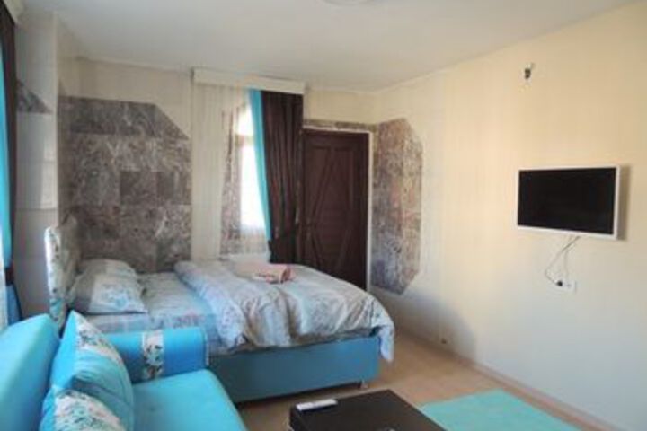 Room 18 of 53