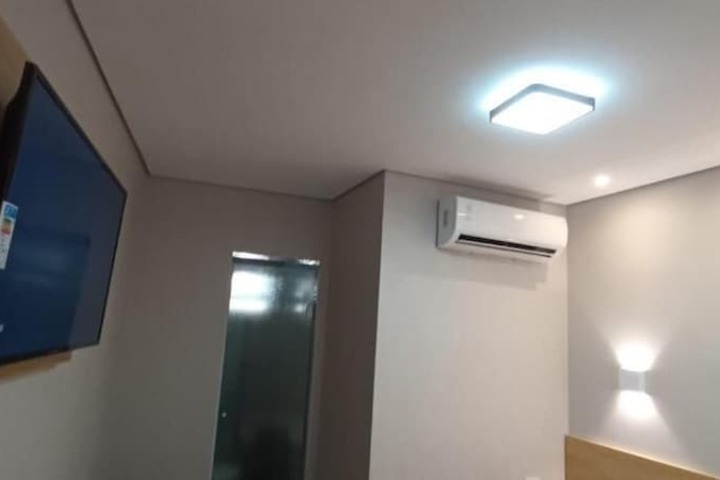 Room 5 of 19