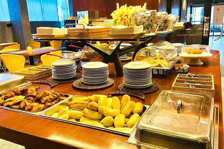 Dining 48 of 68