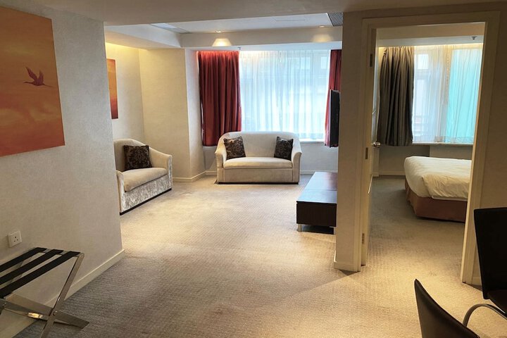 Room 11 of 24
