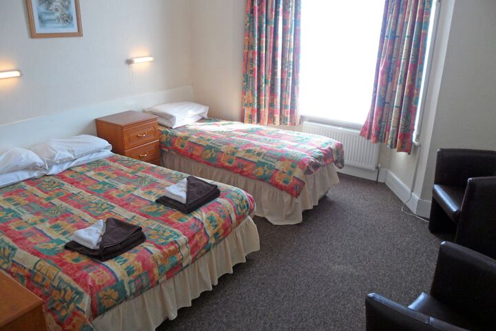 Room 8 of 61