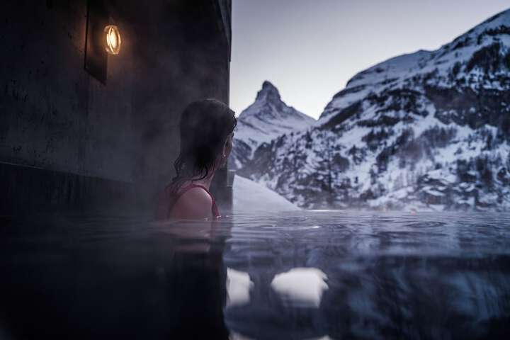 Pool 45 of 70