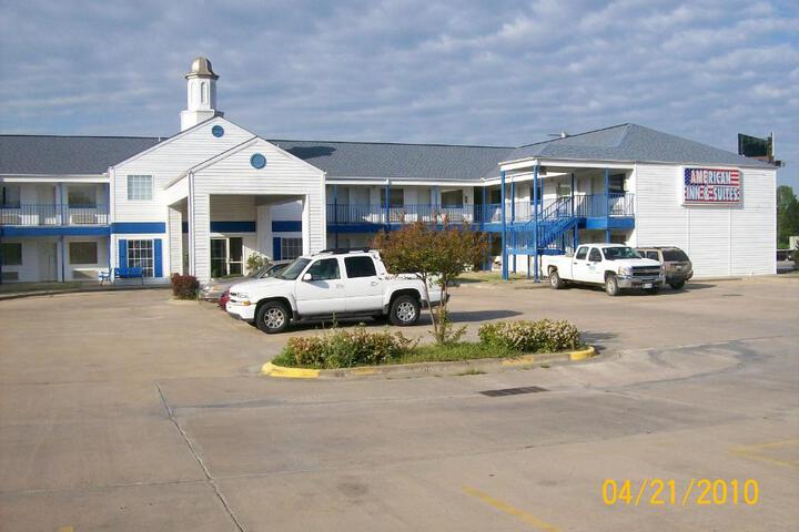 American Inn and Suites White Hall