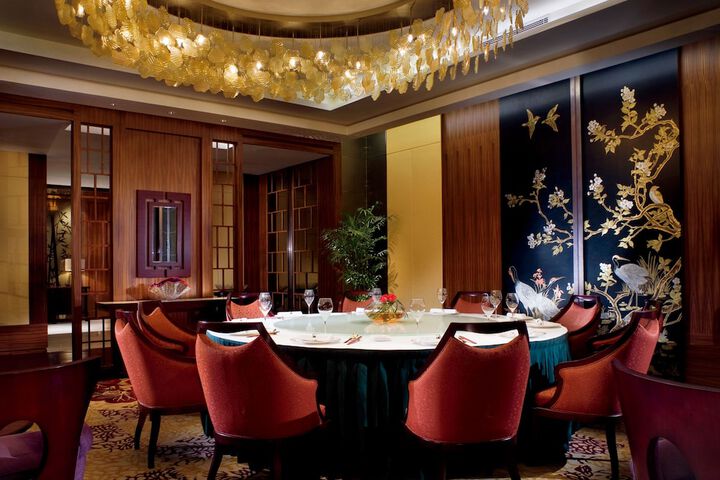 Dining 69 of 102