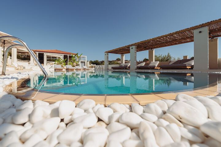 Pool 56 of 94