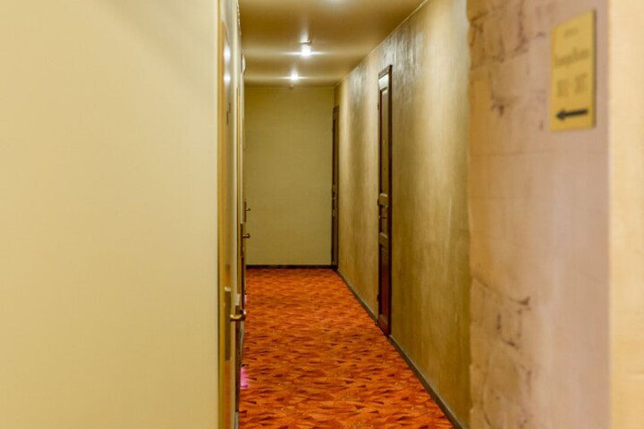 Ballroom/Hall 30 of 33