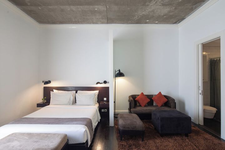 Room 19 of 70