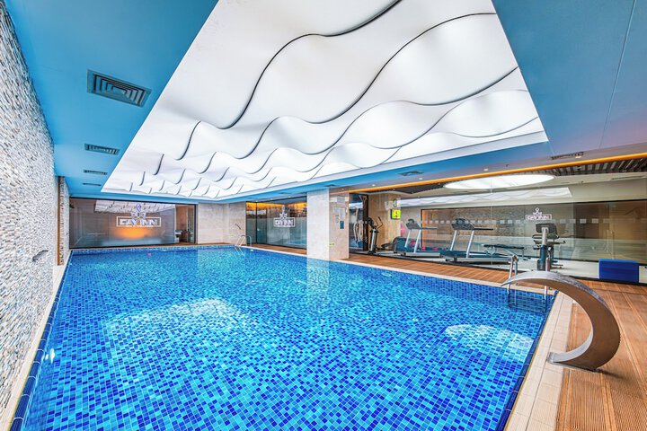 Pool Hotel