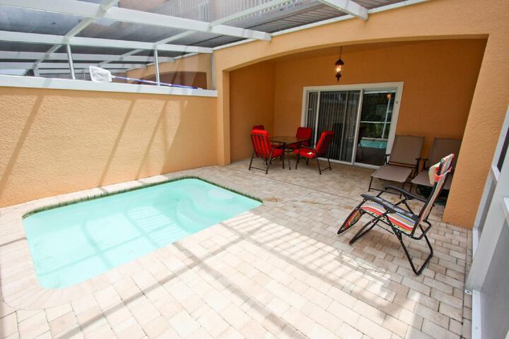 Pool 21 of 46
