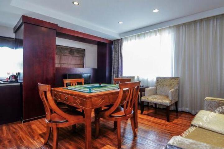 Junlang Hotel
