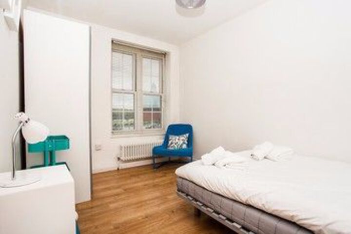 Room 9 of 23