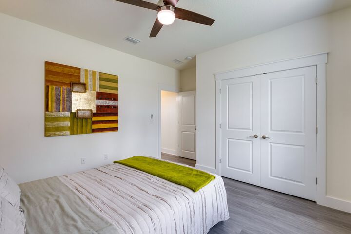 Room 5 of 31