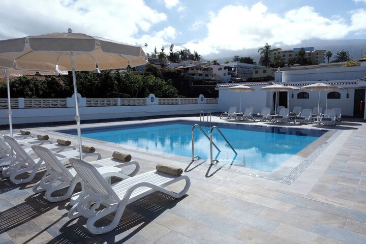 Pool Hotel