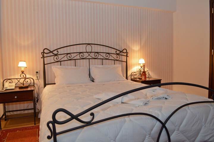 Room 8 of 26