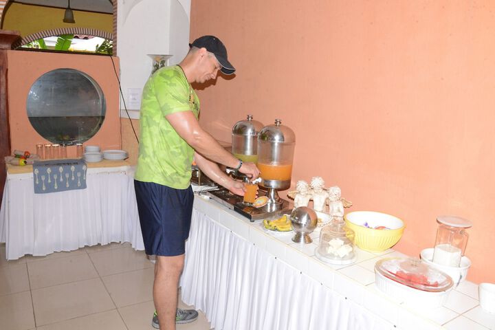 Breakfast area