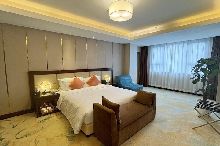 Room 14 of 46