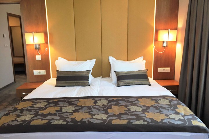 Room 22 of 93