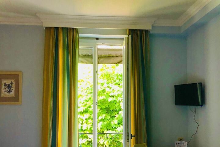 Room 14 of 49