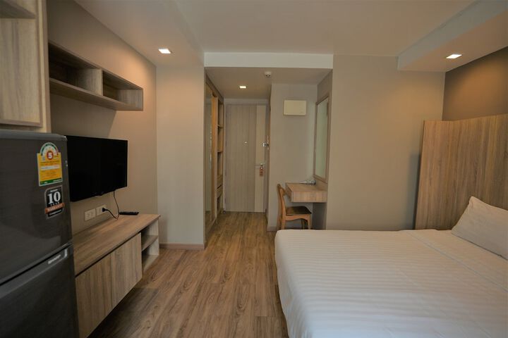 Room 16 of 94