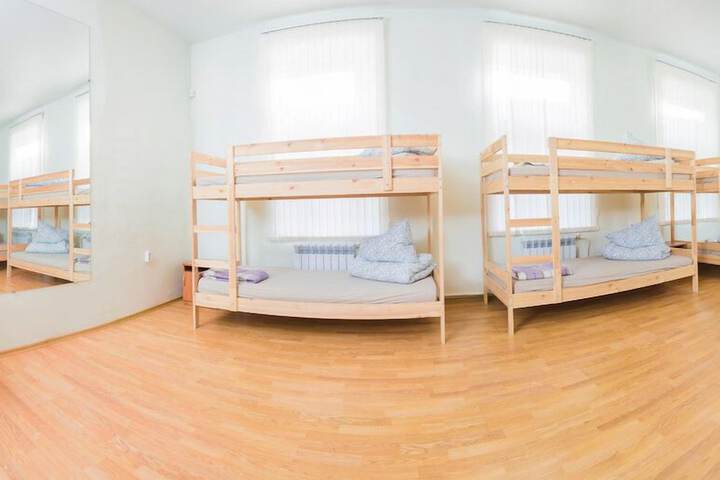 Room 30 of 41