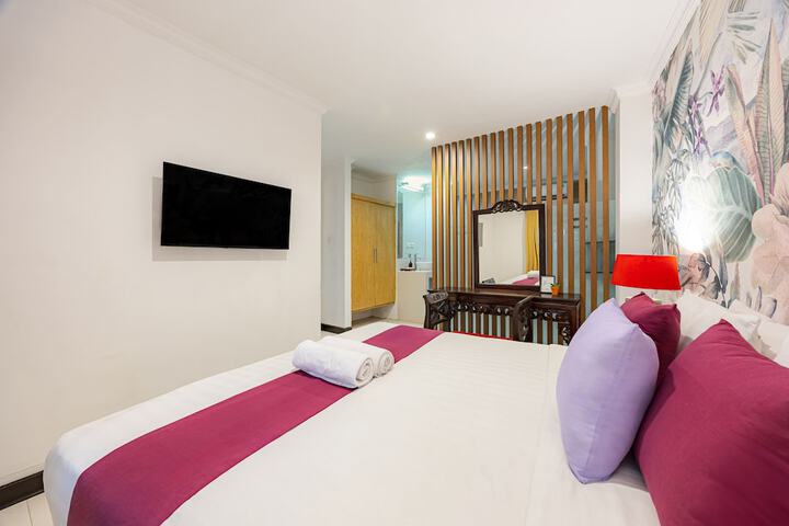 Room 17 of 53