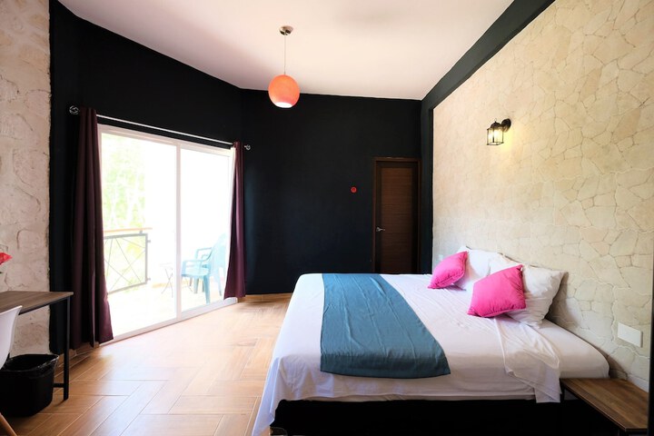 Room 26 of 34