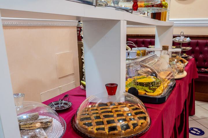 Breakfast/Coffee Service 37 of 47