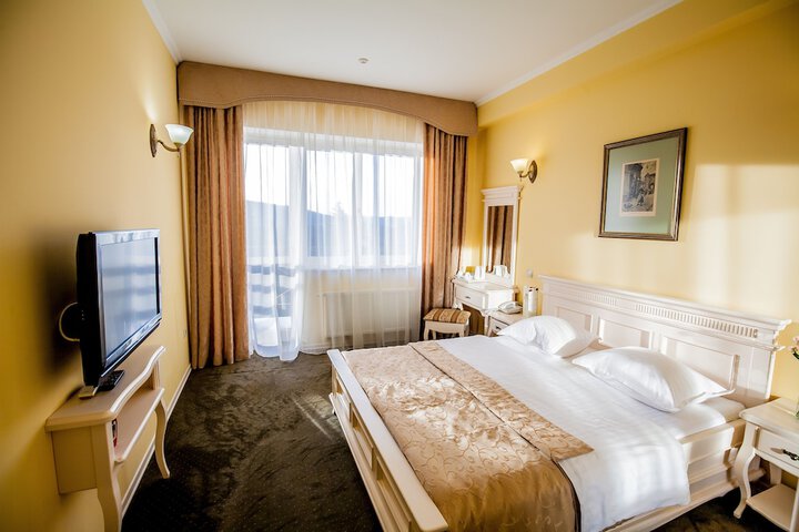 Room 4 of 47