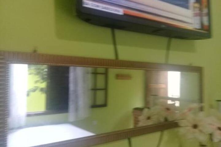 Room 2 of 3