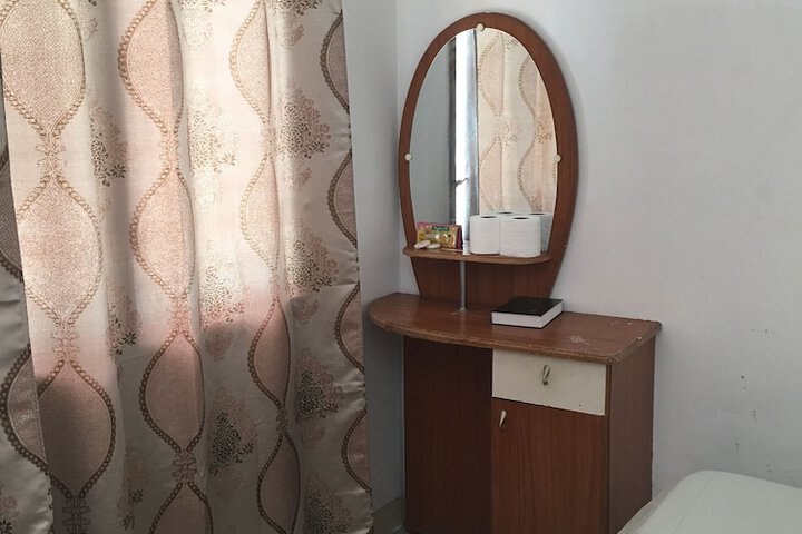 Room 42 of 74