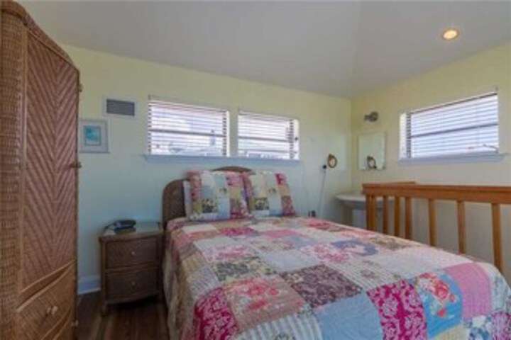 Room 20 of 25