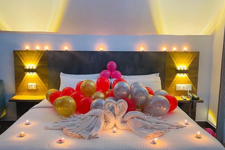 Room 10 of 42