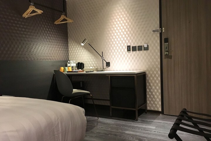 Room 20 of 68