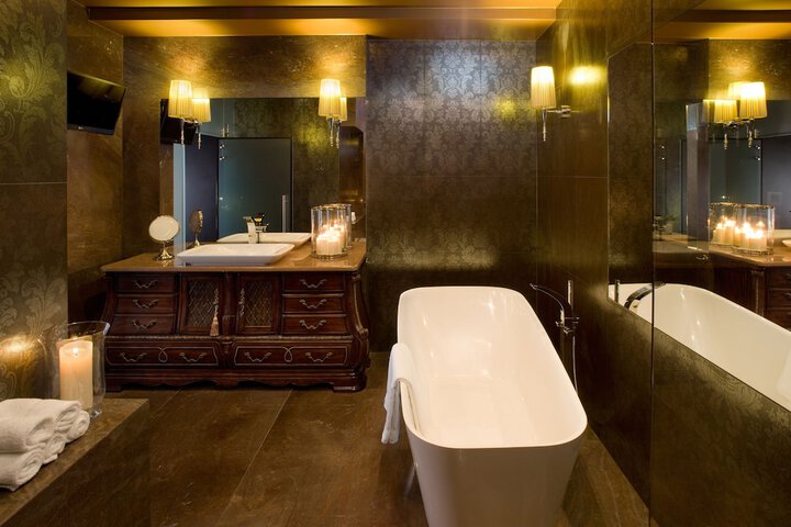 Bath Interior