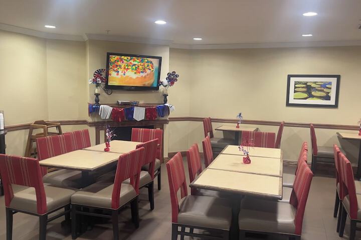 Breakfast area