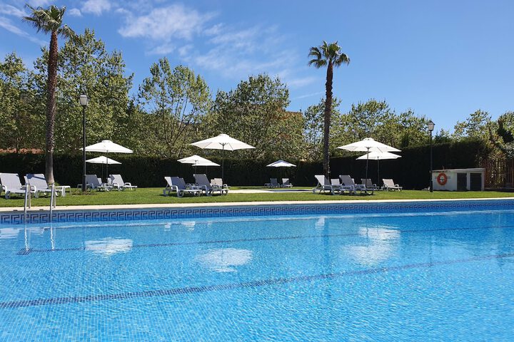 Pool 65 of 81