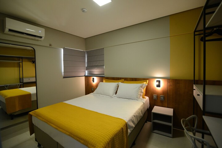 Room 4 of 24