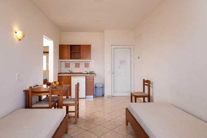 Room 12 of 67