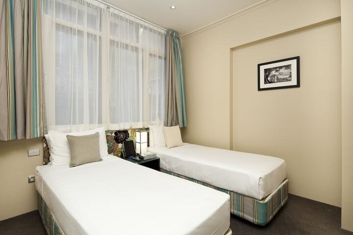 Room 29 of 69