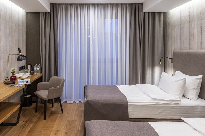 Room 40 of 126