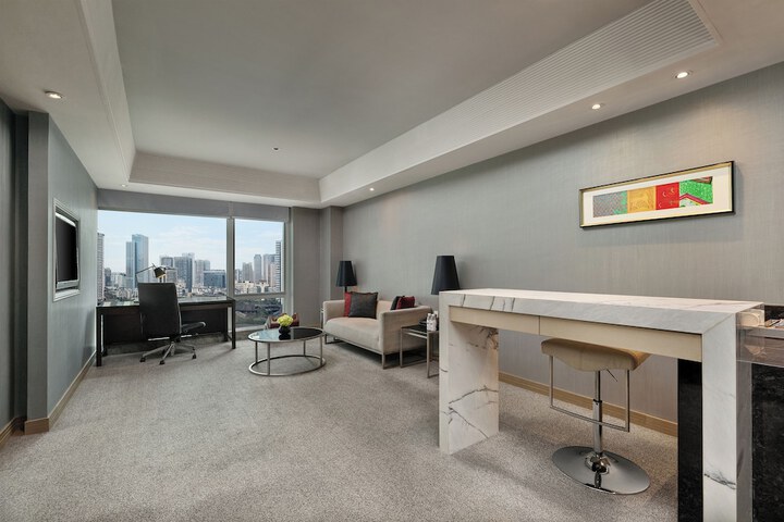 Room 28 of 55